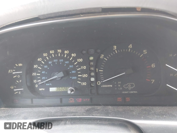 2001 Lexus LX 470 z VIN JTJHT00WX13509489, wystawiony jako IAAI lot #42227083 z przebiegiem 360 283 mil mil oraz . Historia ofert i sprzedaży dostępna na DreamBid. Obrazek 7.