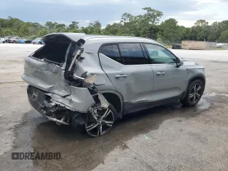 2024 Volvo XC40 Core Bright Theme с VIN YV4L12UK1R2352049, выставлен на аукционе Copart как лот 61442035 с пробегом 20 156 миль миль и Чистый • Clean title. История ставок и продаж доступна на DreamBid. Изображение 3.