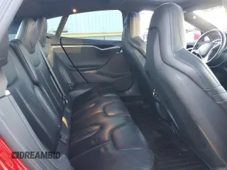 2015 Tesla Model S 85D with VIN 5YJSA1E40FF114095, listed as a Copart auction lot 84114284 with 114,882 mi miles and Salvage Title. Bid and sale history available at carsss.com. Image 11.