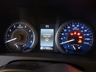 2018 Toyota Sienna XLE Auto Access Seat with VIN 5TDYZ3DC8JS935926, listed as a IAAI auction lot 41630567 with 105,224 mi miles. Bid and sale history available at carsss.com. Image 7.
