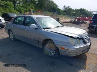 2005 Kia Amanti z VIN KNALD124555056885, wystawiony jako IAAI lot #42320559 z przebiegiem 178 450 mil mil oraz . Historia ofert i sprzedaży dostępna na DreamBid. Obrazek 1.
