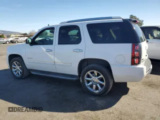 2010 GMC Yukon Denali with VIN 1GKUKEEF4AR248565, listed as a Copart auction lot 77628884 with 177,395 mi miles and Clean Title. Bid and sale history available at carsss.com. Image 2.
