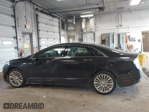 2013 Lincoln MKZ with VIN 3LN6L2J98DR803778, listed as a IAAI auction lot 41651370 with 190,840 mi miles. Bid and sale history available at carsss.com. Image 14.