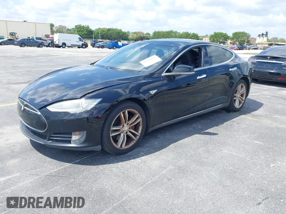 2015 Tesla Model S 85D with VIN 5YJSA1H21FFP79565, listed as a IAAI auction lot 42076401 with 162,139 mi miles. Bid and sale history available at carsss.com. Image 19.