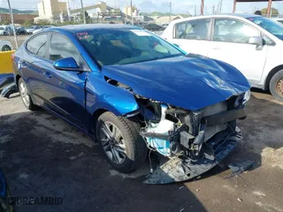 2019 Hyundai Elantra SEL with VIN 5NPD84LF3KH419838, listed as a IAAI auction lot 41915836 with 81,883 mi miles. Bid and sale history available at carsss.com. Image 1.