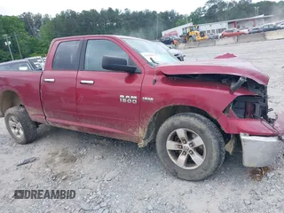 2014 Ram 1500 SLT z VIN 1C6RR6GT6ES408358, wystawiony jako IAAI lot #42038597 z przebiegiem Nie podano mil oraz . Historia ofert i sprzedaży dostępna na DreamBid. Obrazek 13.
