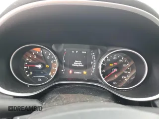 2020 Jeep Compass Latitude z VIN 3C4NJCBBXLT257063, wystawiony jako Copart lot #62596405 z przebiegiem 52 686 mil mil oraz Szkoda całkowita • Salvage title. Historia ofert i sprzedaży dostępna na DreamBid. Obrazek 9.