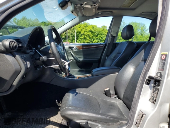 2002 Mercedes-Benz C 230/260/280/320 with VIN WDBRF61J42F284358, listed as a Copart auction lot 57496275 with 215,776 mi miles and Clean title. Bid and sale history available at DreamBid. Image 7.