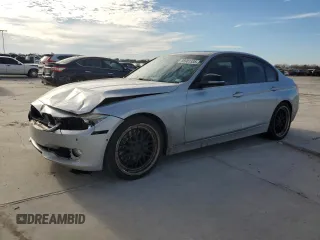 2013 BMW 3 Series 335i z VIN WBA3A9G58DNP35704, wystawiony jako Copart lot #88901535 z przebiegiem 126 492 mil mil oraz Szkoda całkowita • Salvage title. Historia ofert i sprzedaży dostępna na DreamBid. Obrazek 1.