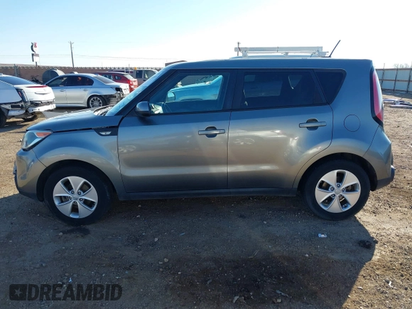 2014 Kia Soul with VIN KNDJN2A22E7059843, listed as a IAAI auction lot 41601093 with 61,396 mi miles. Bid and sale history available at carsss.com. Image 14.