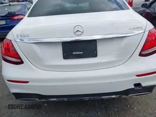 2017 Mercedes-Benz E 300 Luxury с VIN WDDZF4KB5HA280599, выставлен на аукционе IAAI как лот 42520875 с пробегом 41 026 миль миль и . История ставок и продаж доступна на DreamBid. Изображение 16.