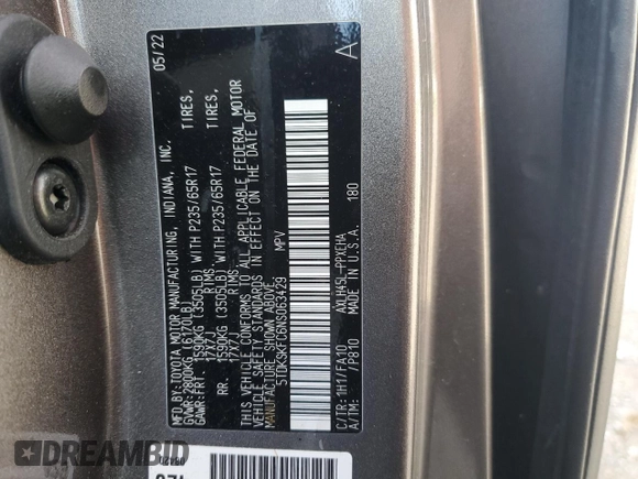 2022 Toyota Sienna LE z VIN 5TDKSKFC6NS063429, wystawiony jako Copart lot #54986965 z przebiegiem Nie podano mil oraz Szkody całkowita. Historia ofert i sprzedaży dostępna na DreamBid. Obrazek 14.