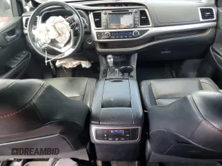 2017 Toyota Highlander XLE с VIN 5TDJZRFHXHS464966, выставлен на аукционе Copart как лот 64739515 с пробегом 115 053 миль миль и Списание • Salvage title. История ставок и продаж доступна на DreamBid. Изображение 8.