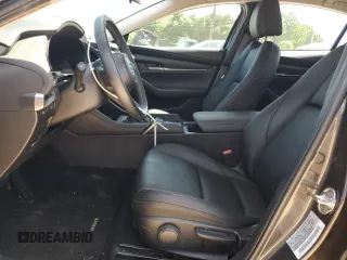 2020 Mazda 3 Select with VIN JM1BPACL0L1174732, listed as a Copart auction lot 58233435 with 31,404 mi miles and Salvage title. Bid and sale history available at DreamBid. Image 7.