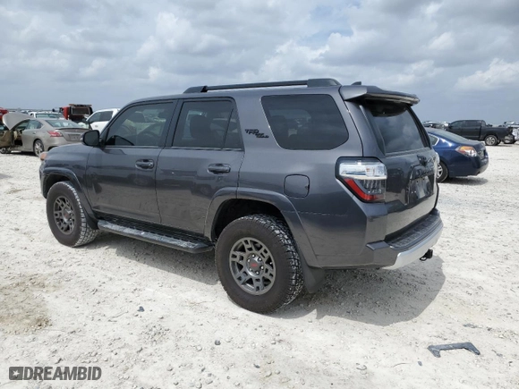 2020 Toyota 4Runner SR5 with VIN JTEBU5JR9L5752726, listed as a Copart auction lot 50693055 with 234,906 mi miles and Clean Title. Bid and sale history available at carsss.com. Image 2.