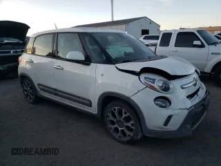 2014 FIAT 500L Trekking with VIN ZFBCFADH0EZ024452, listed as a Copart auction lot 41500685 with 109,548 mi miles and Clean Title. Bid and sale history available at carsss.com. Image 4.