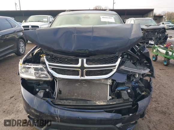 2019 Dodge Journey SE with VIN 3C4PDCBB5KT821412, listed as a IAAI auction lot 40901003 with 27,099 mi miles and . Bid and sale history available at DreamBid. Image 6.
