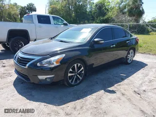 2013 Nissan Altima 3.5 SL with VIN 1N4BL3AP0DC213375, listed as a IAAI auction lot 41796421 with 196,043 mi miles. Bid and sale history available at carsss.com. Image 2.