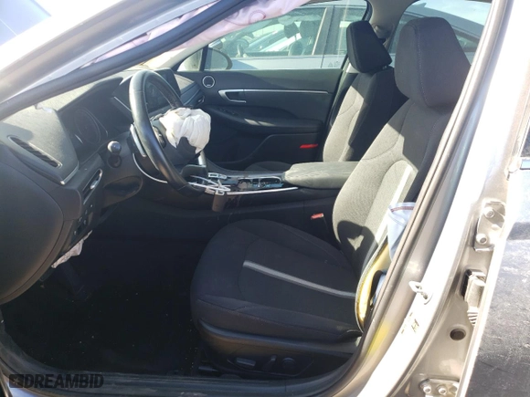 2021 Hyundai Sonata Hybrid SEL with VIN KMHL34JJ2MA023598, listed as a Copart auction lot 80707174 with 28,946 mi miles and Salvage Title. Bid and sale history available at carsss.com. Image 7.