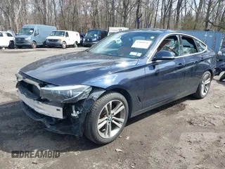 2018 BMW 3 Series 330i xDrive with VIN WBA8Z9C54JG828207, listed as a IAAI auction lot 42000931 with 73,736 mi miles. Bid and sale history available at carsss.com. Image 19.