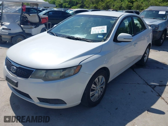 2011 Kia Forte EX with VIN KNAFU4A29B5888868, listed as a IAAI auction lot 41972446 with 185,821 mi miles. Bid and sale history available at carsss.com. Image 2.