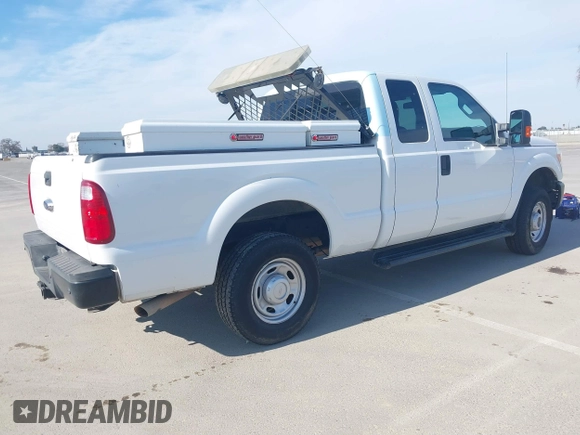 2013 Ford F-250 XL with VIN 1FT7X2B63DEB35361, listed as a IAAI auction lot 41396136 with 141,342 mi miles and . Bid and sale history available at DreamBid. Image 4.