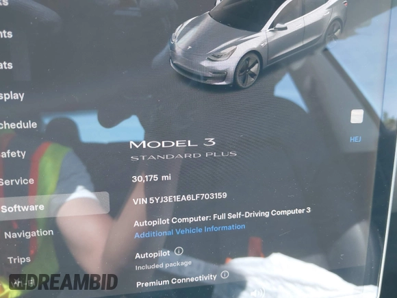 2020 Tesla Model 3 Standard Range Plus z VIN 5YJ3E1EA6LF703159, wystawiony jako IAAI lot #42099718 z przebiegiem 30 175 mil mil oraz . Historia ofert i sprzedaży dostępna na DreamBid. Obrazek 15.