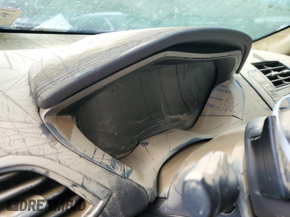 2014 Lincoln MKZ with VIN 3LN6L2GK2ER831507, listed as a Copart auction lot 47842545 with Not Provided miles and Salvage Title. Bid and sale history available at DreamBid. Image 9.