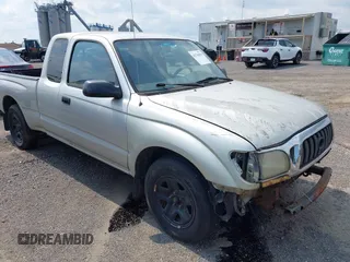 2001 Toyota Tacoma with VIN 5TEVL52N81Z822565, listed as a IAAI auction lot 42741033 with 173,487 mi miles and . Bid and sale history available at DreamBid. Image 1.