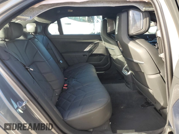2024 BMW 7 Series 740i xDrive z VIN WBA33EH04RCS76342, wystawiony jako Copart lot #80590224 z przebiegiem 8 065 mil mil oraz Czysty tytuł • Clean title. Historia ofert i sprzedaży dostępna na DreamBid. Obrazek 10.