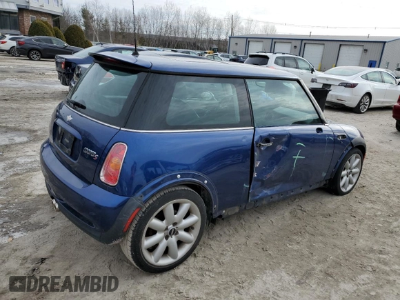 2003 MINI Hardtop S with VIN WMWRE33423TD74010, listed as a Copart auction lot 45301055 with 81,331 mi miles and Clean Title. Bid and sale history available at DreamBid. Image 3.