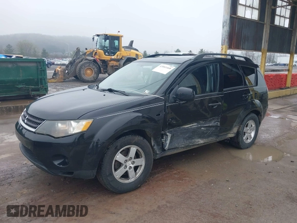 2007 Mitsubishi Outlander LS z VIN JA4MT31X37Z011404, wystawiony jako IAAI lot #42002468 z przebiegiem 154 798 mil mil oraz . Historia ofert i sprzedaży dostępna na DreamBid. Obrazek 2.