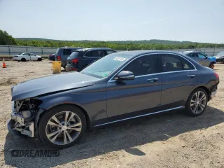 2015 Mercedes-Benz C 300 z VIN 55SWF4JBXFU072574, wystawiony jako Copart lot #59267455 z przebiegiem 97 843 mil mil oraz Szkoda całkowita • Salvage title. Historia ofert i sprzedaży dostępna na DreamBid. Obrazek 1.