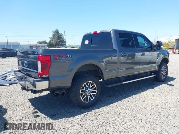 2018 Ford F-250 XL with VIN 1FT7W2BT7JEC42093, listed as a IAAI auction lot 42272840 with 111,220 mi miles and . Bid and sale history available at DreamBid. Image 4.