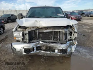 2000 Ford F-350 XL with VIN 1FTSW31F6YEC96409, listed as a Copart auction lot 42994345 with 334,310 mi miles and Salvage title. Bid and sale history available at DreamBid. Image 5.