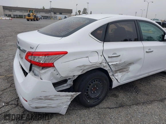 2015 Nissan Sentra SR with VIN 3N1AB7AP1FL696840, listed as a IAAI auction lot 42025040 with 68,088 mi miles and . Bid and sale history available at DreamBid. Image 6.