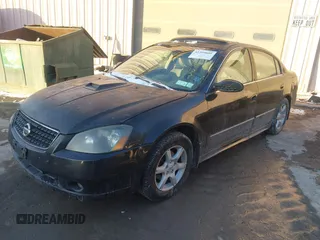 2005 Nissan Altima S z VIN 1N4AL11D65C319966, wystawiony jako IAAI lot #41399601 z przebiegiem 242 984 mil mil oraz . Historia ofert i sprzedaży dostępna na DreamBid. Obrazek 2.