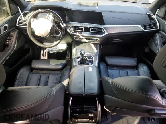 2020 BMW X5 xDrive40i z VIN 5UXCR6C08L9C63999, wystawiony jako Copart lot #51175795 z przebiegiem Nie podano mil oraz Szkoda całkowita • Salvage title. Historia ofert i sprzedaży dostępna na DreamBid. Obrazek 8.