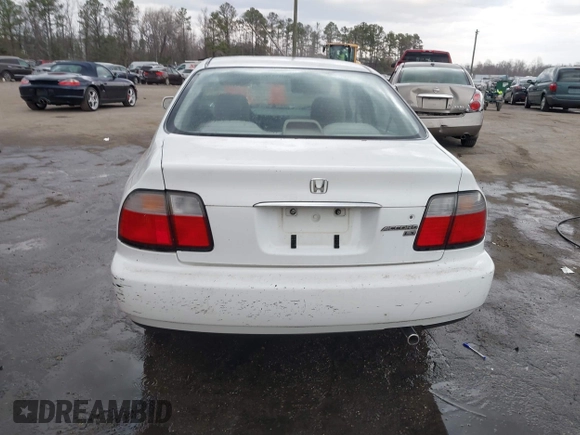 1996 Honda Accord LX with VIN 1HGCD5633TA266516, listed as a IAAI auction lot 41839684 with 162,523 mi miles and . Bid and sale history available at carsss.com. Image 15.
