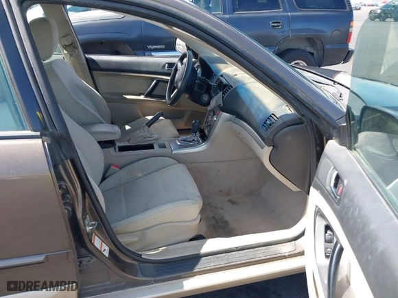2008 Subaru Outback (Natl) with VIN 4S4BP60C687346991, listed as a IAAI auction lot 41943633 with 148,990 mi miles. Bid and sale history available at carsss.com. Image 5.