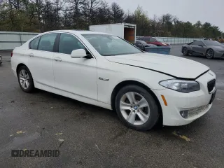 2013 BMW 5 Series 528i xDrive with VIN WBAXH5C54DD111187, listed as a Copart auction lot 55926705 with 92,854 mi miles and Clean Title. Bid and sale history available at carsss.com. Image 4.