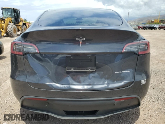 2024 Tesla Model Y Long Range with VIN 7SAYGAEE5RF088151, listed as a Copart auction lot 52651015 with 6,185 mi miles and Clean title. Bid and sale history available at DreamBid. Image 6.