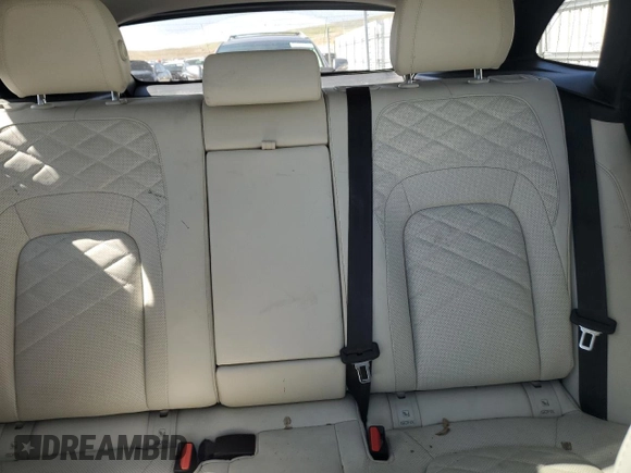 2022 Jaguar F-Pace S with VIN SADCJ2EXXNA701629, listed as a Copart auction lot 51837075 with 33,089 mi miles and Salvage title. Bid and sale history available at DreamBid. Image 10.