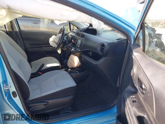 2016 Toyota Prius One with VIN JTDKDTB33G1117310, listed as a IAAI auction lot 41521947 with Not Provided miles. Bid and sale history available at carsss.com. Image 5.