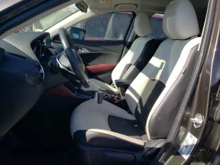2016 Mazda CX-3 Grand Touring z VIN JM1DKBD7XG0107274, wystawiony jako Copart lot #52137385 z przebiegiem 35 376 mil mil oraz Szkoda całkowita • Salvage title. Historia ofert i sprzedaży dostępna na DreamBid. Obrazek 7.