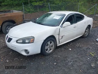2006 Pontiac Grand Prix with VIN 2G2WP552261230234, listed as a IAAI auction lot 42084562 with 147,639 mi miles. Bid and sale history available at carsss.com. Image 2.