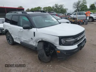 2024 Ford Bronco Sport Outer Banks z VIN 3FMCR9C66RRE99306, wystawiony jako IAAI lot #42293007 z przebiegiem 6 492 mil mil oraz . Historia ofert i sprzedaży dostępna na DreamBid. Obrazek 1.