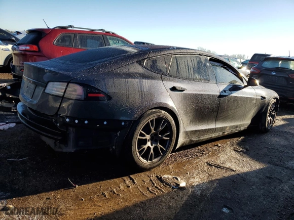 2024 Tesla Model S with VIN 5YJSA1E55RF534643, listed as a Copart auction lot 46422475 with 0 mi miles and Salvage Title. Bid and sale history available at carsss.com. Image 3.