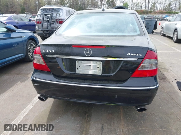 2007 Mercedes-Benz E-Class 3.5L with VIN WDBUF87X47B170652, listed as a IAAI auction lot 41919983 with 149,245 mi miles. Bid and sale history available at carsss.com. Image 17.