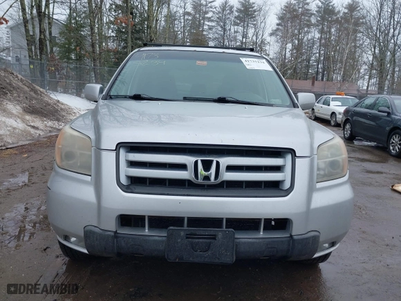 2008 Honda Pilot SE with VIN 5FNYF18388B050762, listed as a IAAI auction lot 41735234 with 184,245 mi miles. Bid and sale history available at carsss.com. Image 14.